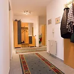 아파트 Grosszuegige Am Waldrand 왈츠시